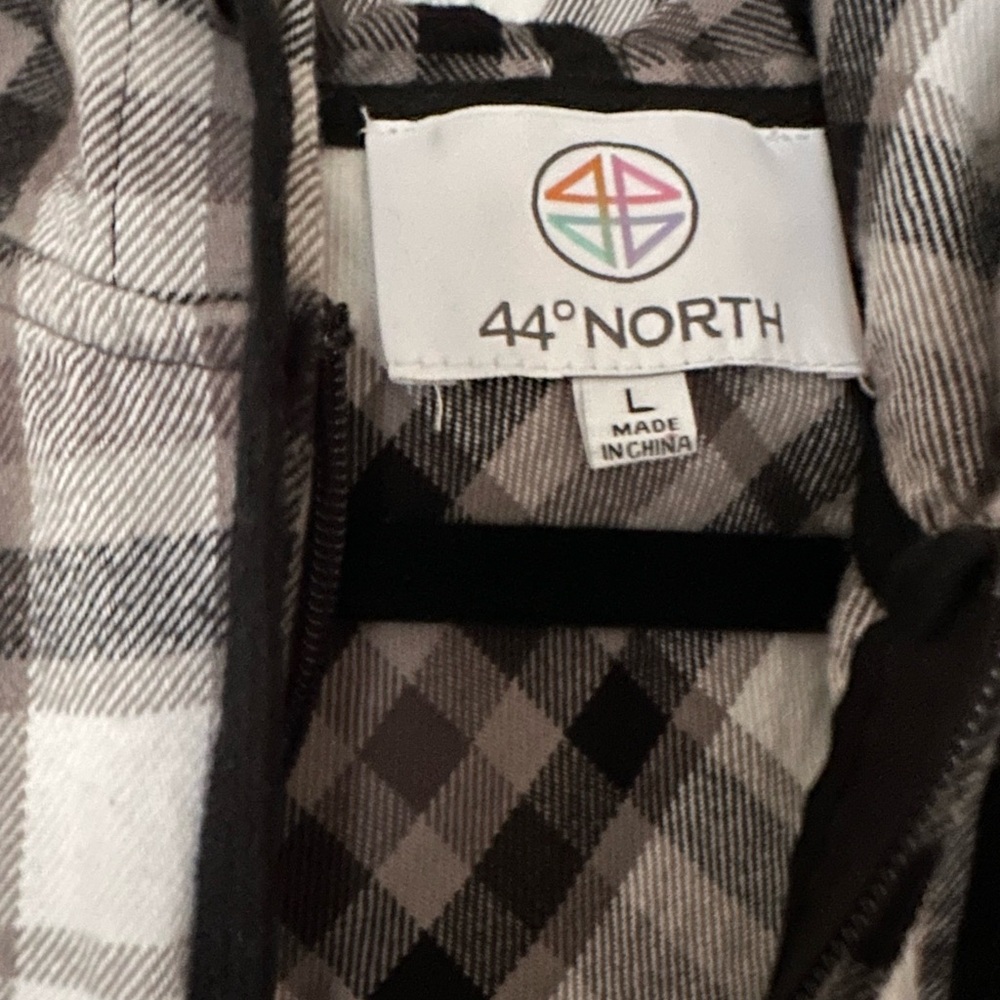 44 Degree North Flannel Zip-up Hoodie - Size Large - Picture 4 of 4